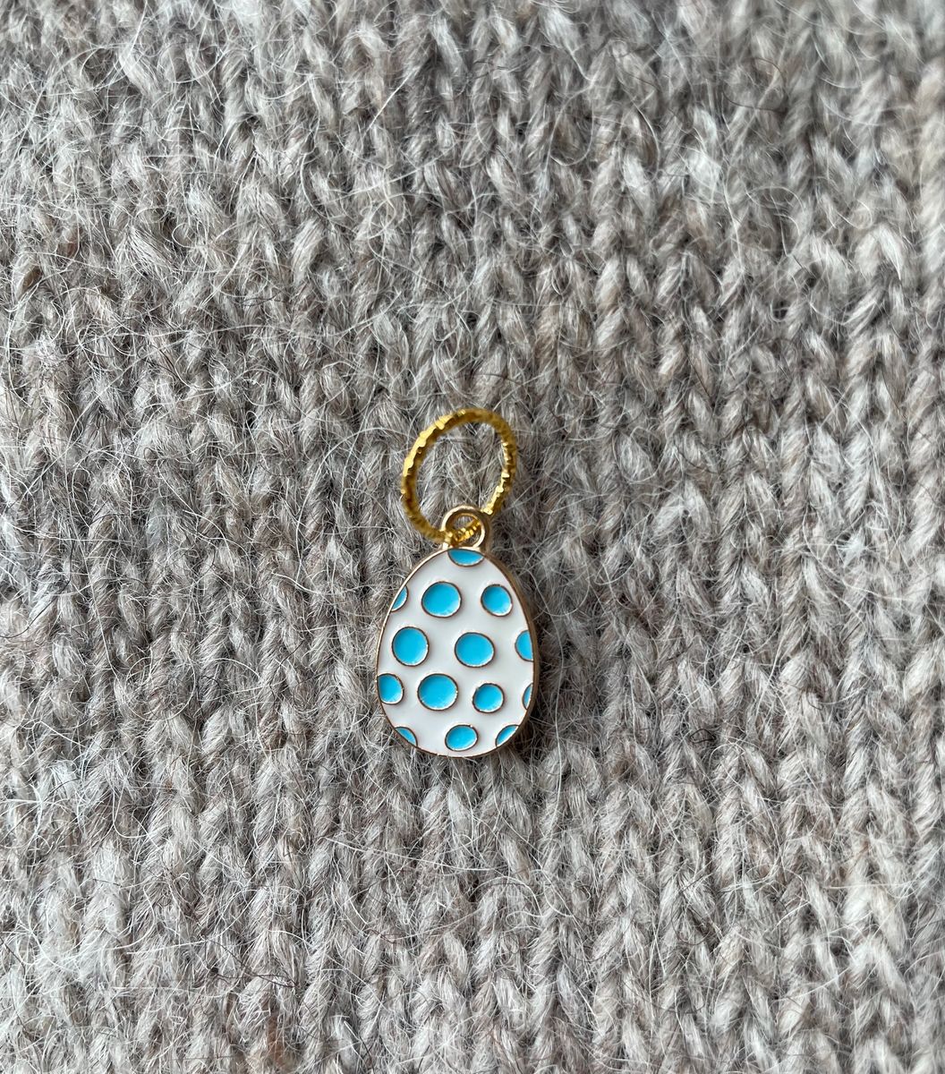 Påskeegg blå-hvit m ring