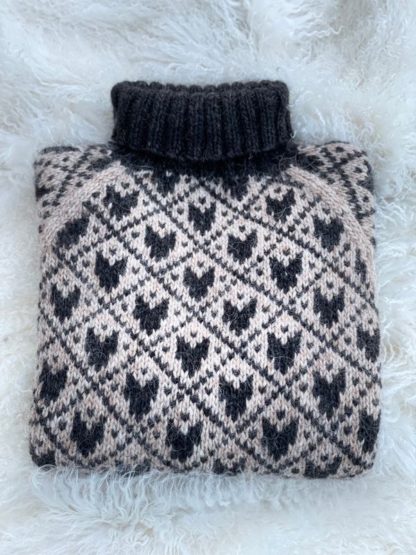 SVARTULV wheat heather - black sheep heather